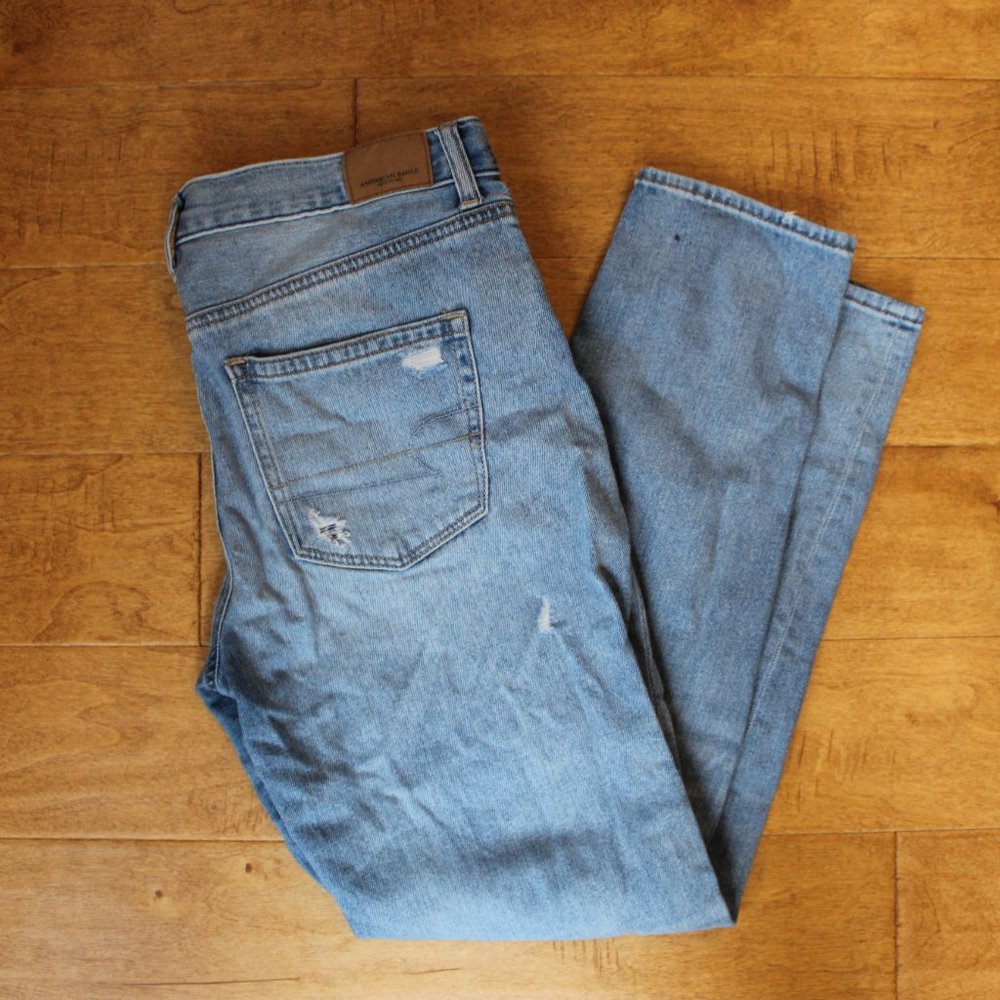 American Eagle Size 6 Mom Jeans
